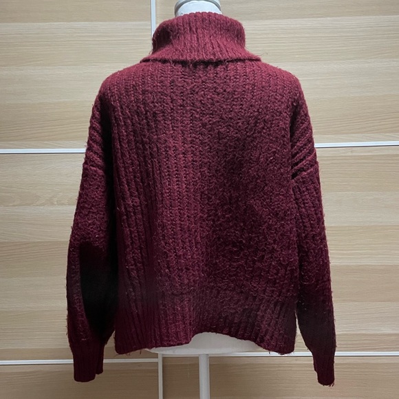 a new day Oversized Turtleneck Sweater - Picture 5 of 8